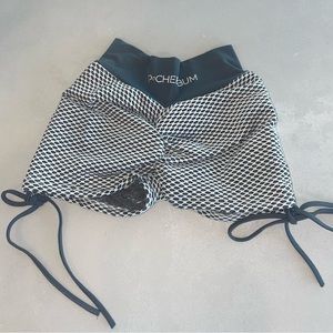 Grey V-Waist Scrunch Butt Shorts